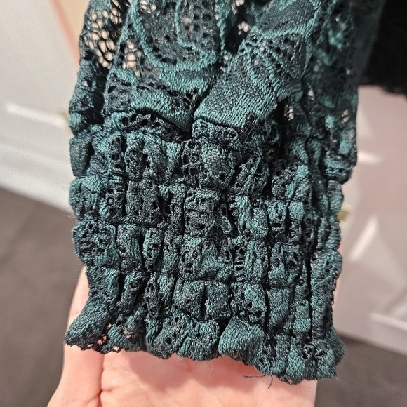 Cable and Gauge lace shirt - Picture 5 of 8